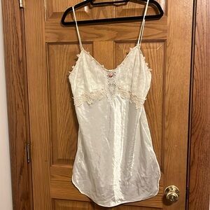 Cream California dynasty slip